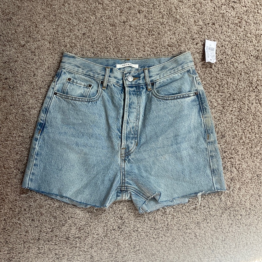 Size 26 Pacsun cutoff shorts